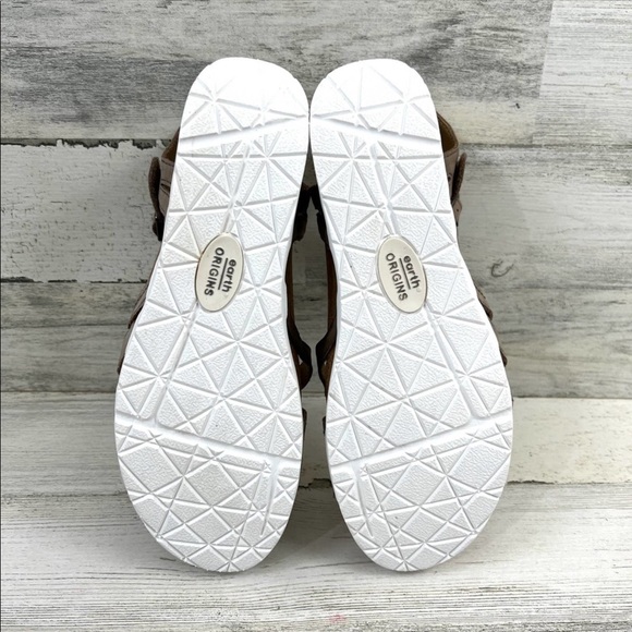 Earth Origins. NWT. in box. - Picture 6 of 12